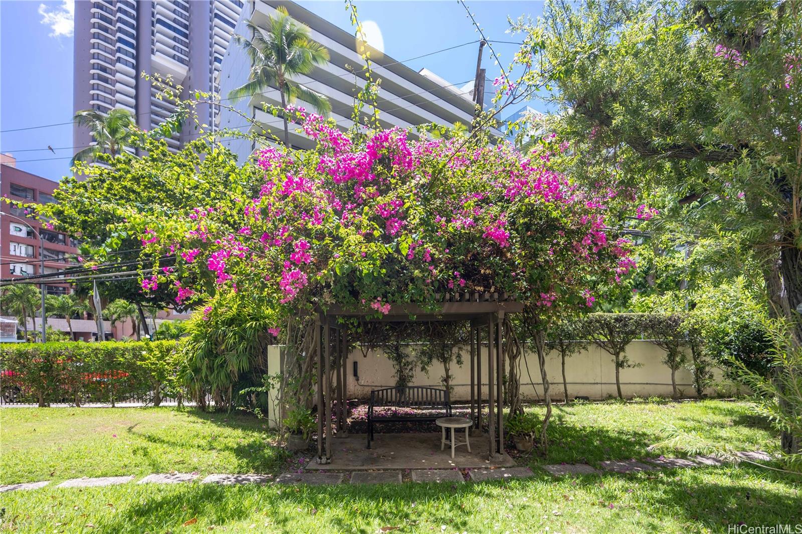 Waipuna condo # 309, Honolulu, Hawaii - photo 18 of 25