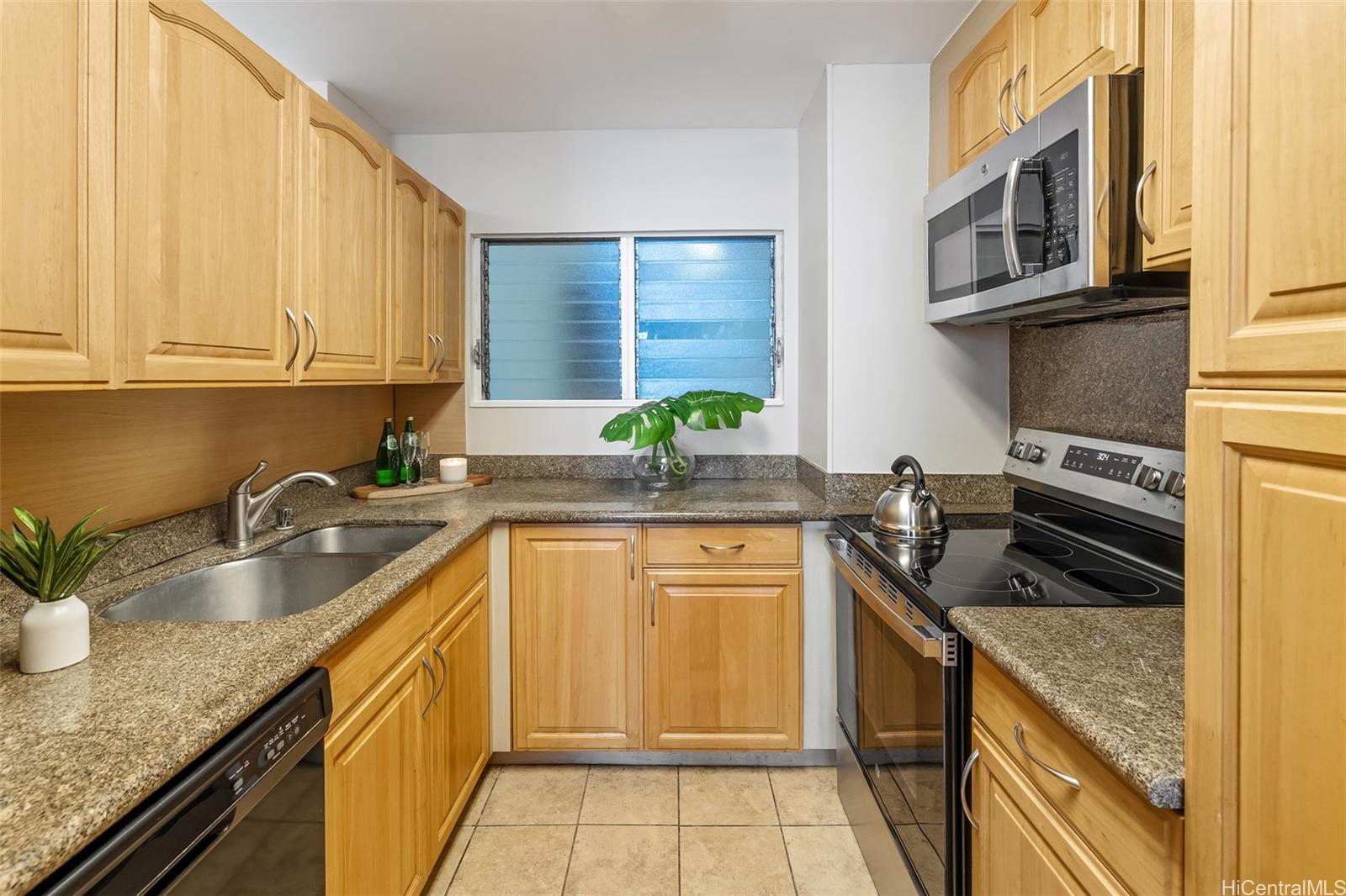 Waipuna condo # 3206, Honolulu, Hawaii - photo 16 of 25