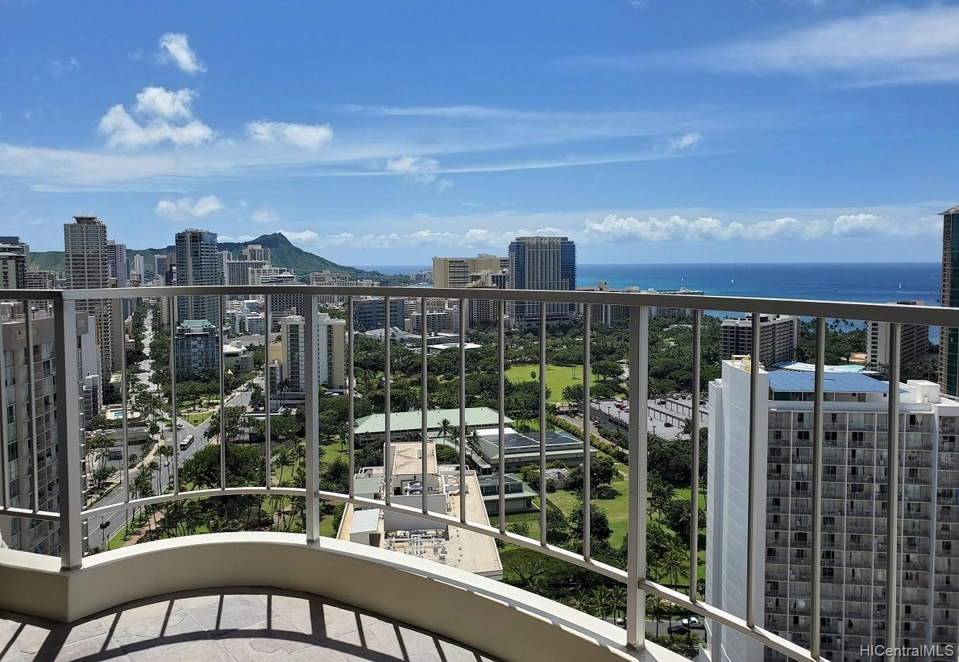 Waipuna 3311, 469 Ena Road, Honolulu Waikiki