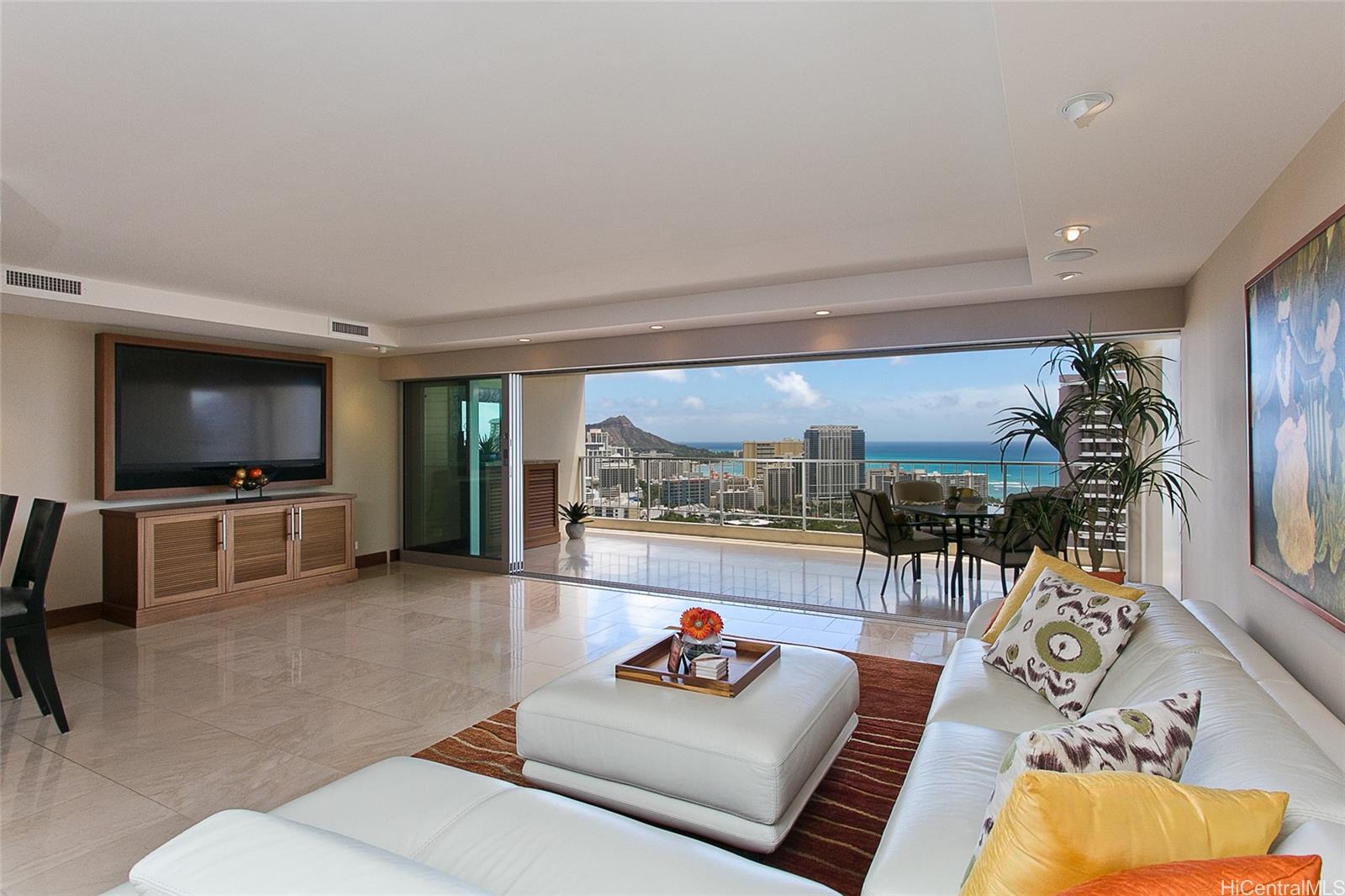 Waipuna 3702, 469 Ena Road, Honolulu Waikiki condo Sold