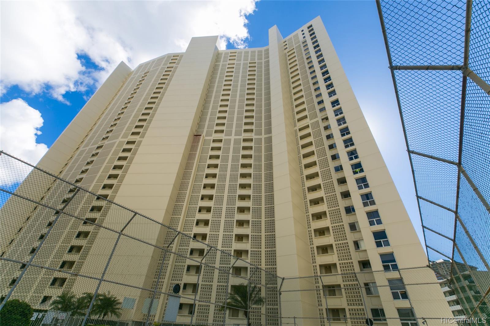 469 Ena Road 702 Honolulu Hawaii Rental Waipuna