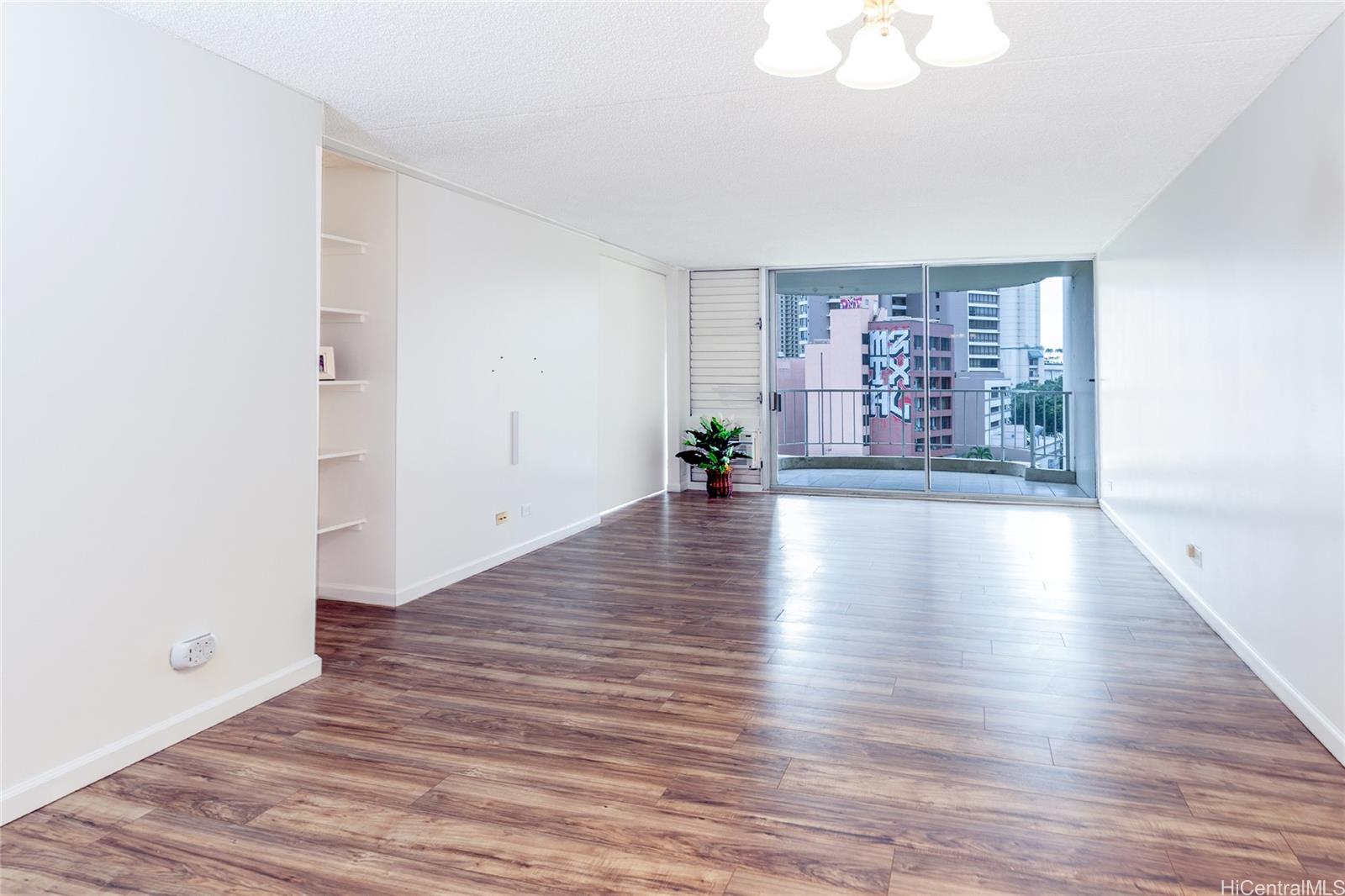 Waipuna condo # 811, Honolulu, Hawaii - photo 2 of 25