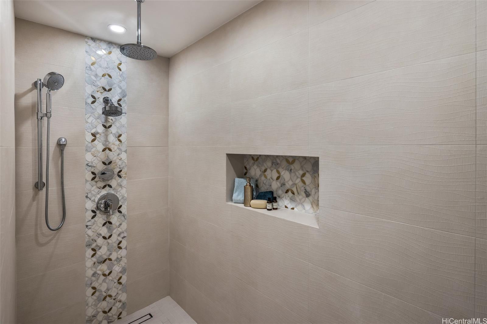 Waipuna condo # GPH 3805, Honolulu, Hawaii - photo 19 of 25