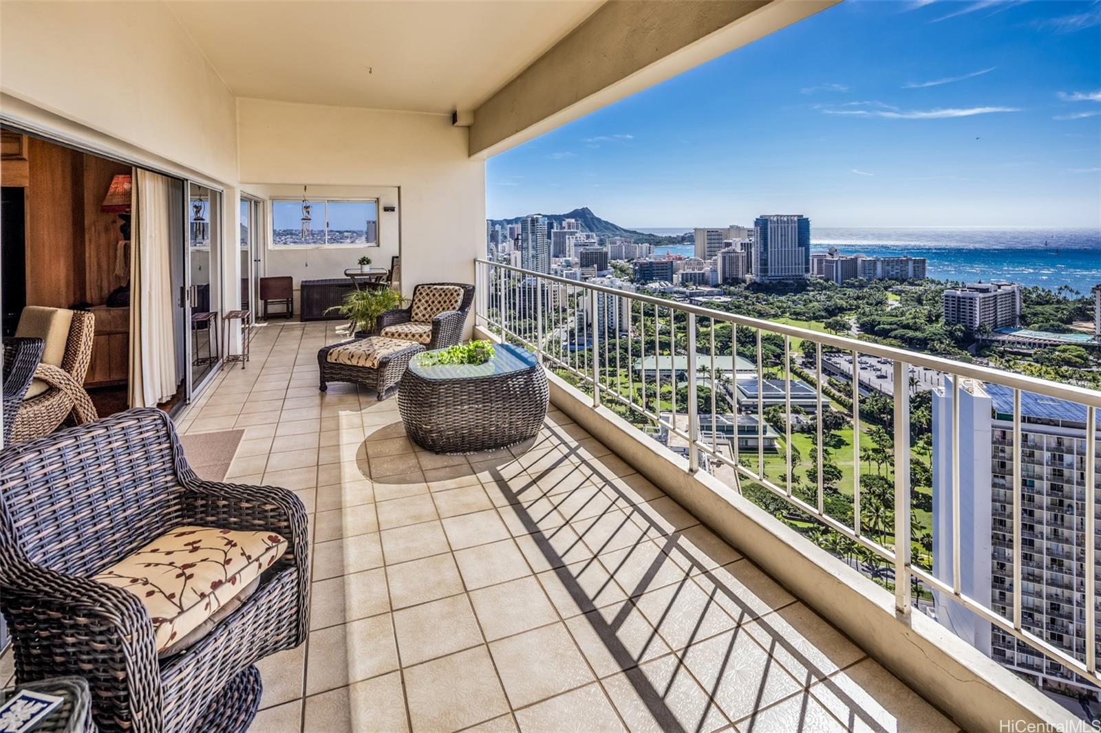 Waipuna condo # GPH 3805, Honolulu, Hawaii - photo 5 of 25