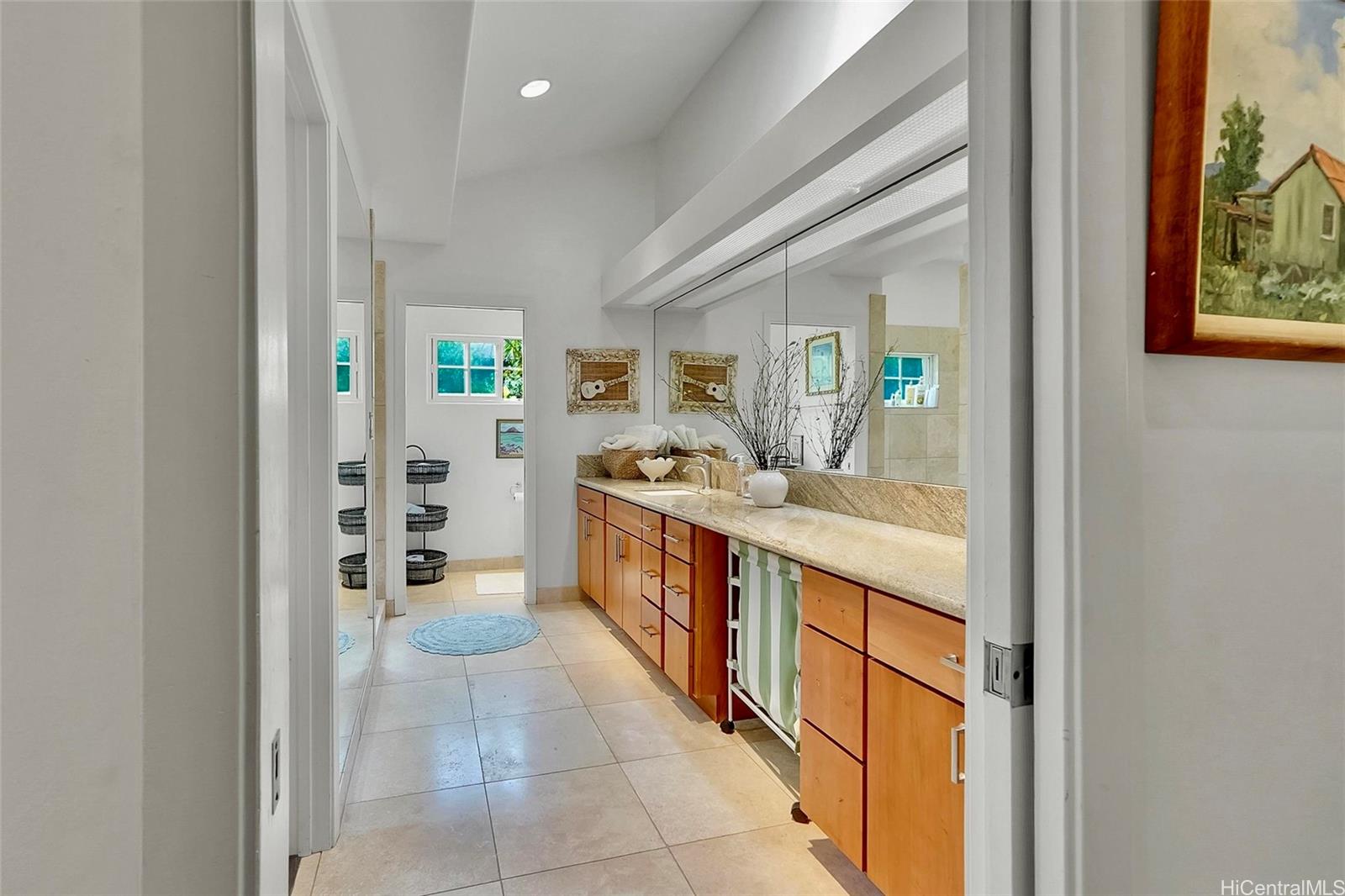 469  Portlock Road Portlock, Hawaii Kai home - photo 18 of 25