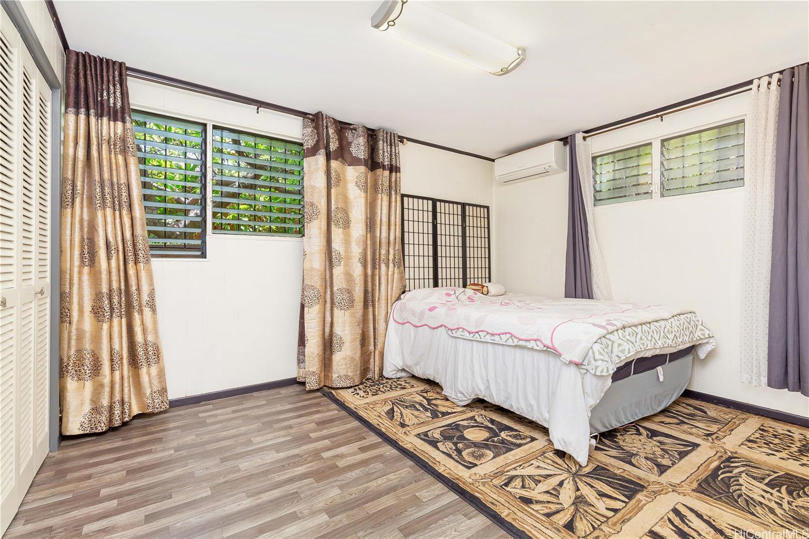 4692  Likini Street Salt Lake, Honolulu home - photo 15 of 21