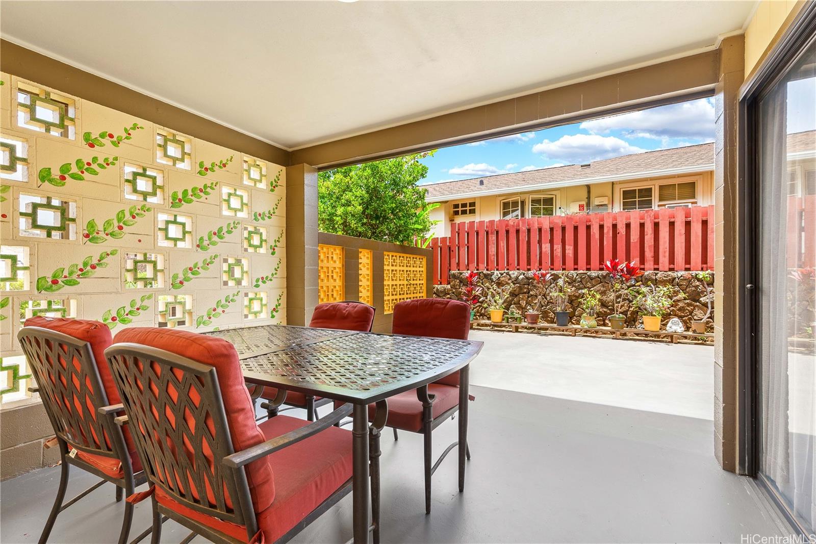 4692  Likini Street Salt Lake, Honolulu home - photo 17 of 21