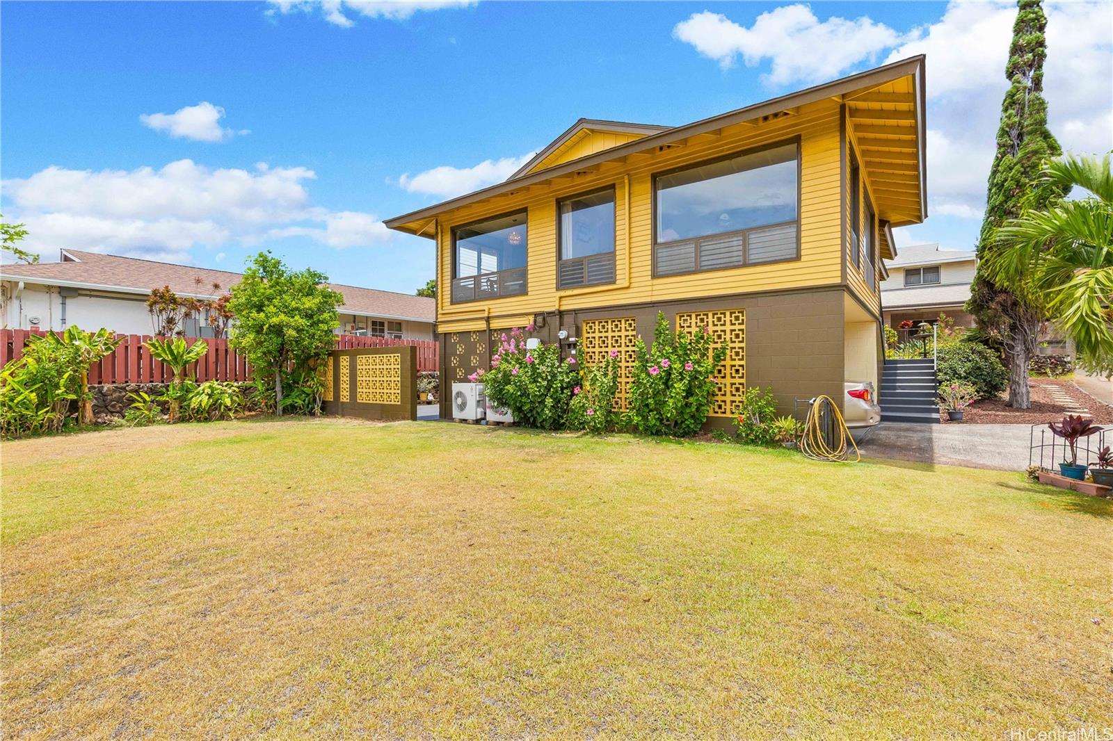 4692  Likini Street Salt Lake, Honolulu home - photo 19 of 21