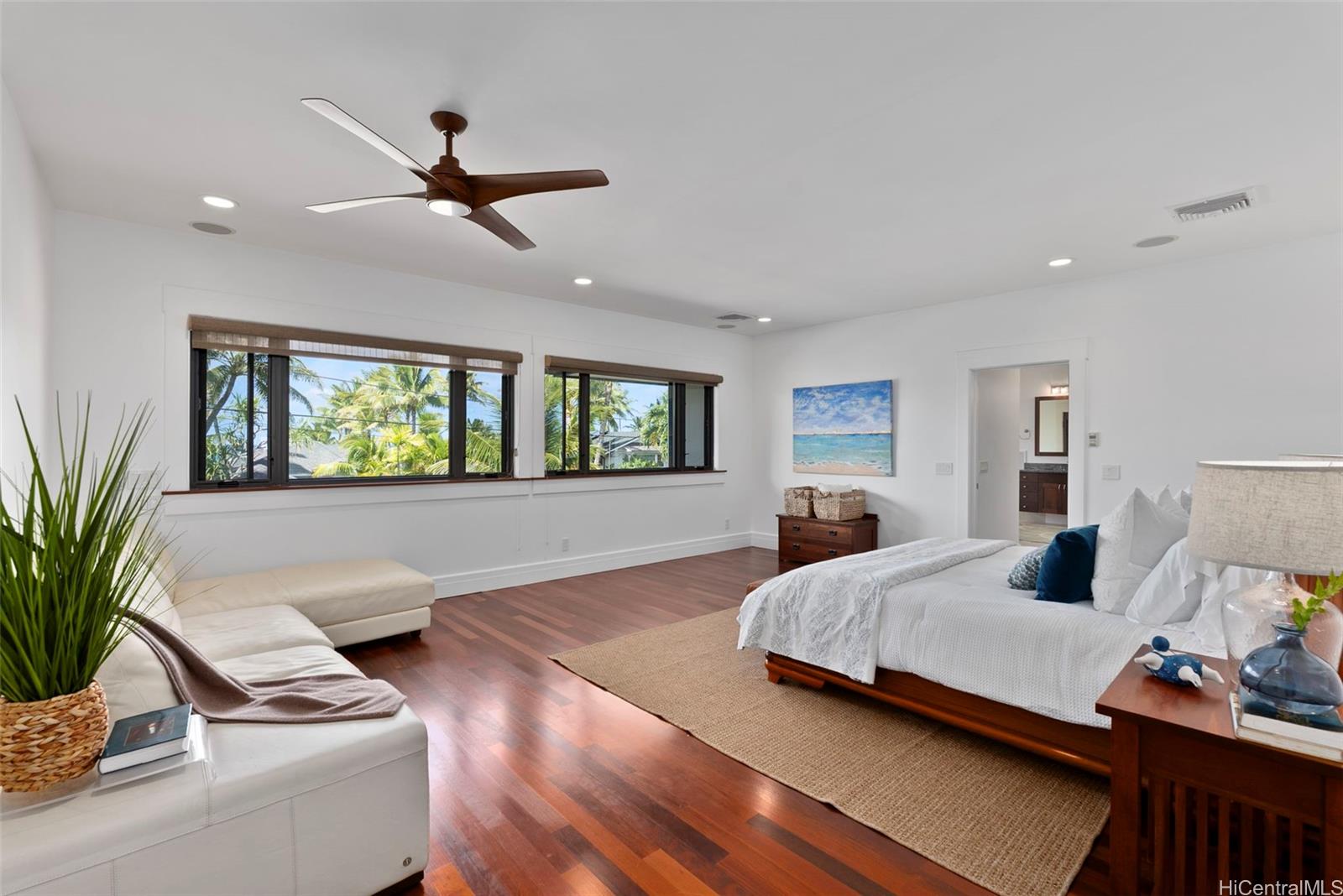 47  Kaapuni Drive Beachside, Kailua home - photo 15 of 25