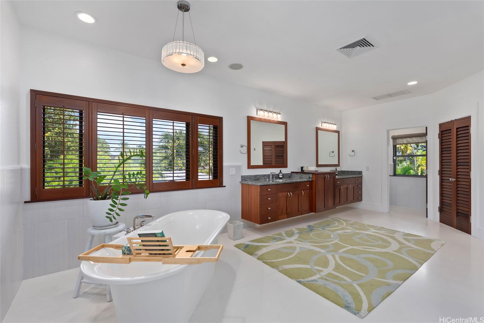 47  Kaapuni Drive Beachside, Kailua home - photo 18 of 25