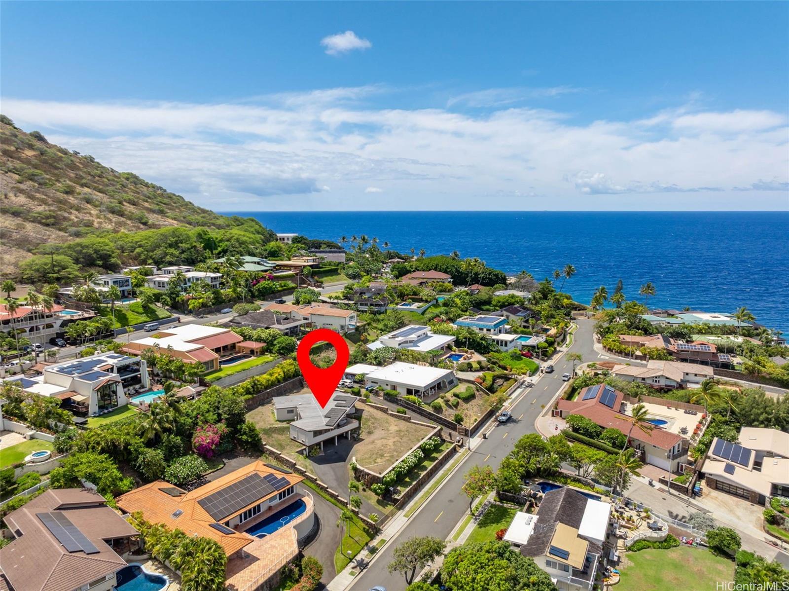 47  Poipu Drive Koko Kai, Hawaii Kai home - photo 3 of 25