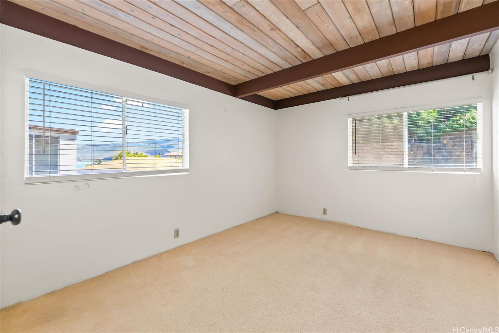 47  Poipu Drive Koko Kai, Hawaii Kai home - photo 24 of 25