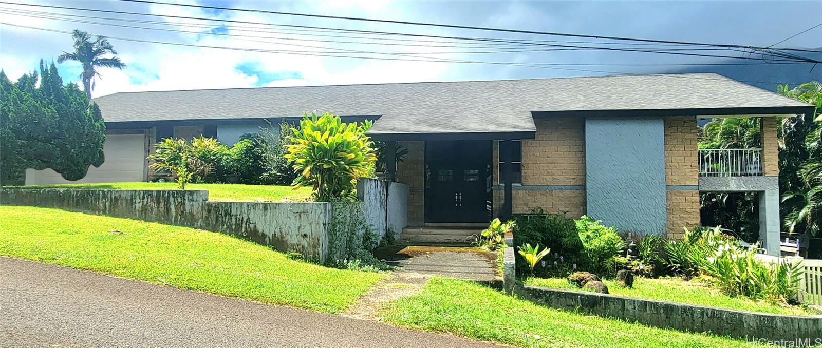 47-062  Okana Place Temple Valley, Kaneohe home - photo 2 of 10