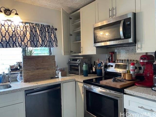 47-166  Wailehua Road Kaalaea, Kaneohe home - photo 6 of 17