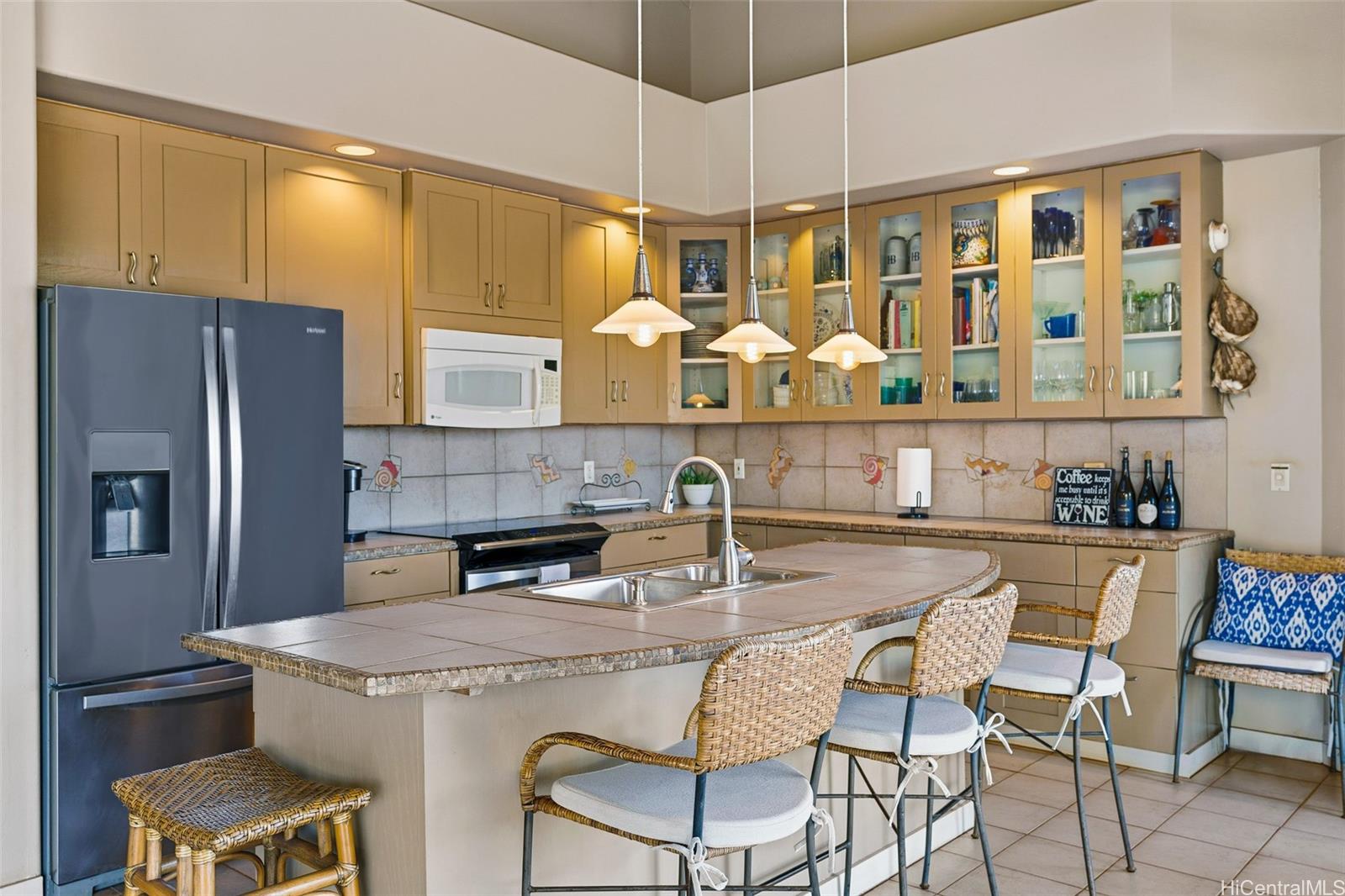 4720  Pohakuloa Rd Molokai West, Molokai home - photo 6 of 20