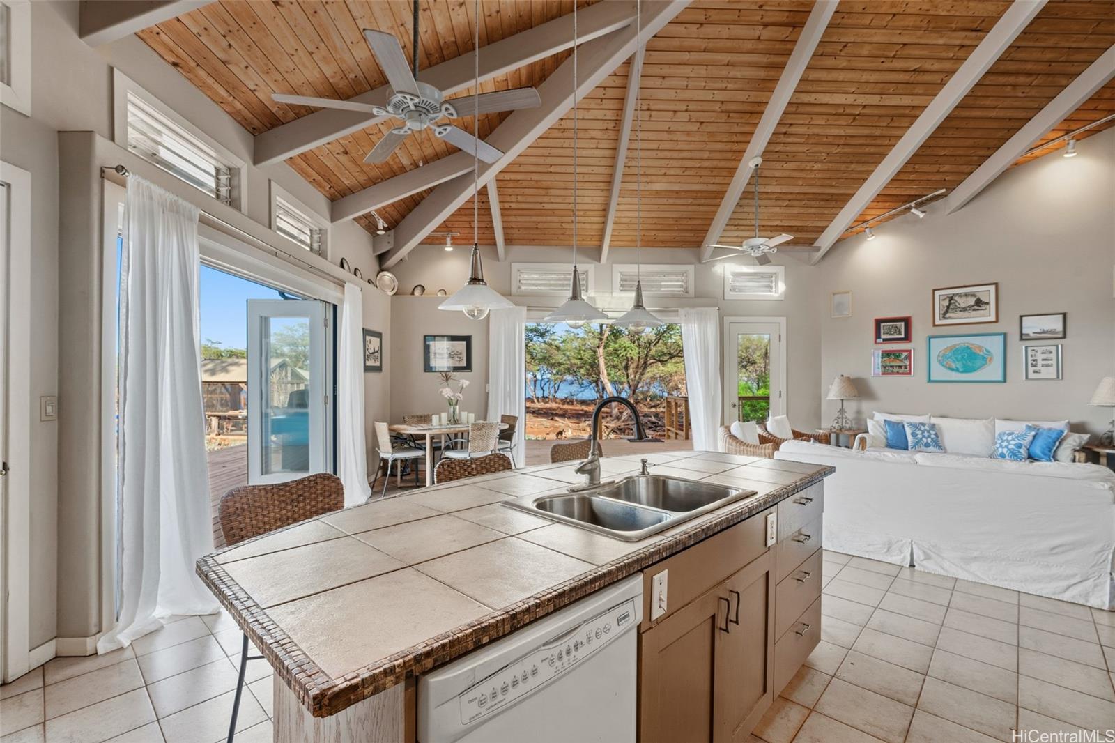 4720  Pohakuloa Rd Molokai West, Molokai home - photo 8 of 20