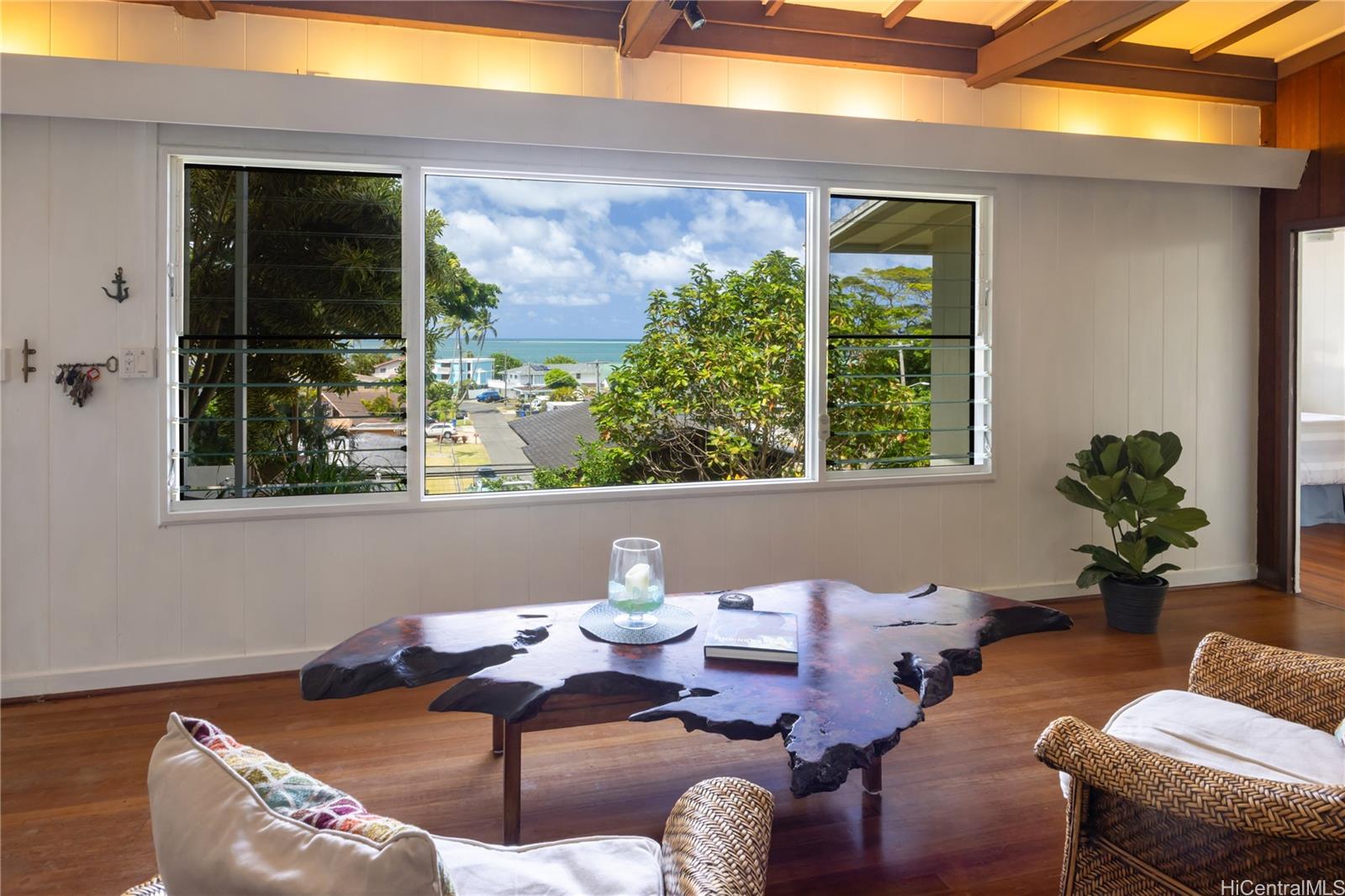 47-220  Kamehameha Hwy Lulani Ocean, Kaneohe home - photo 2 of 25