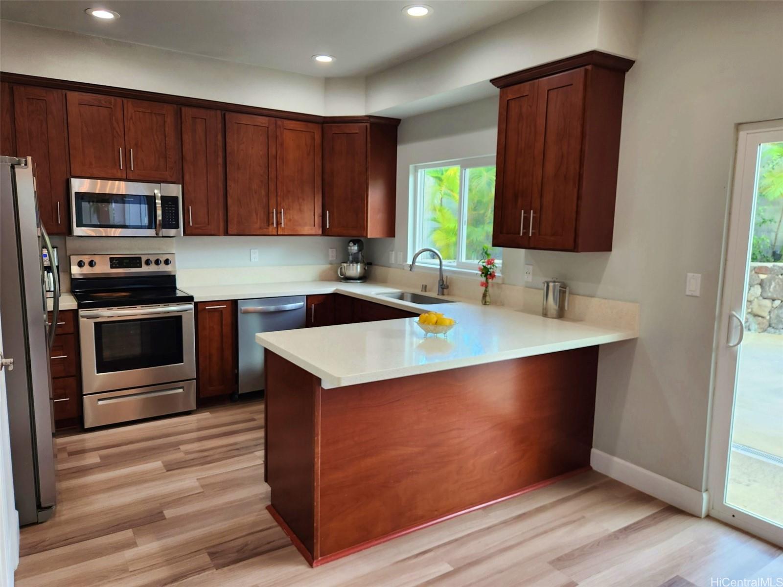 47-285  Waihee Road Waihee, Kaneohe home - photo 7 of 25