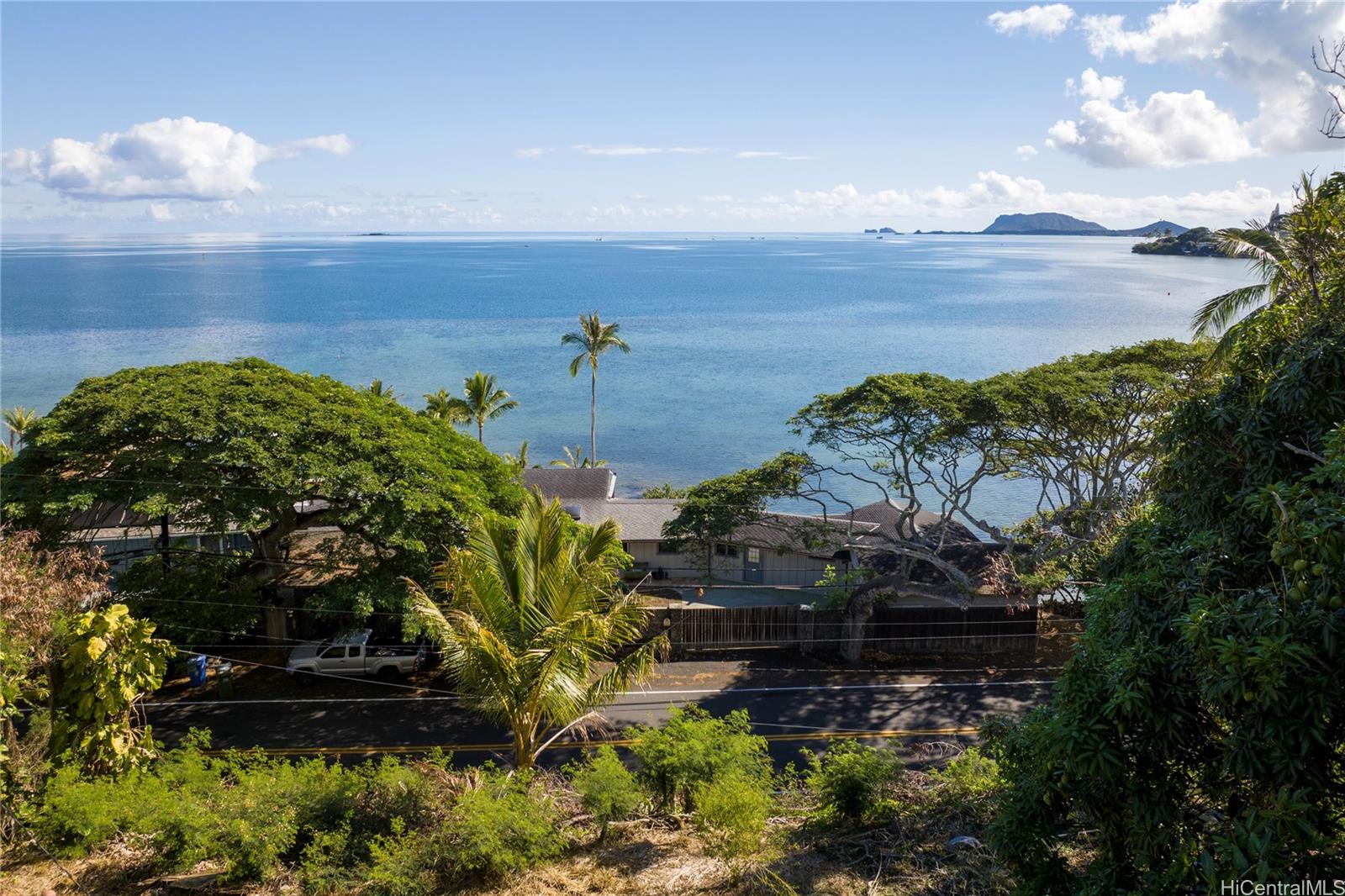 47-310  Kamehameha Hwy Lulani Ocean, Kaneohe home - photo 3 of 12