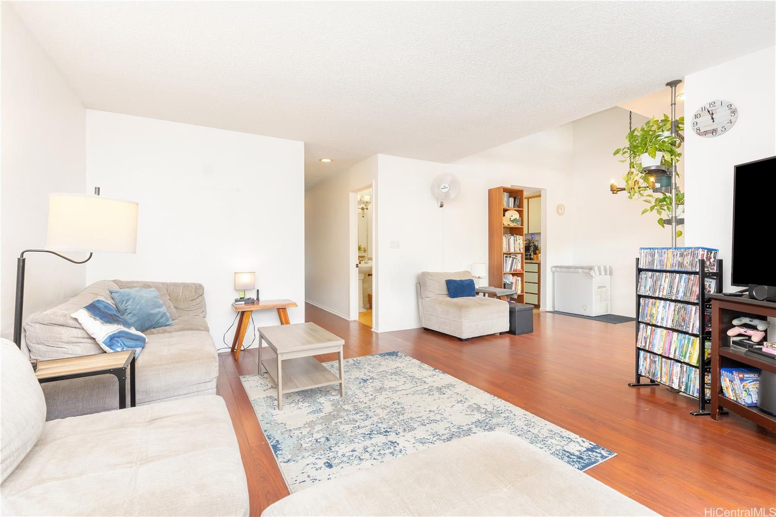 47-316C Hui Iwa St townhouse # 603, Kaneohe, Hawaii - photo 2 of 20