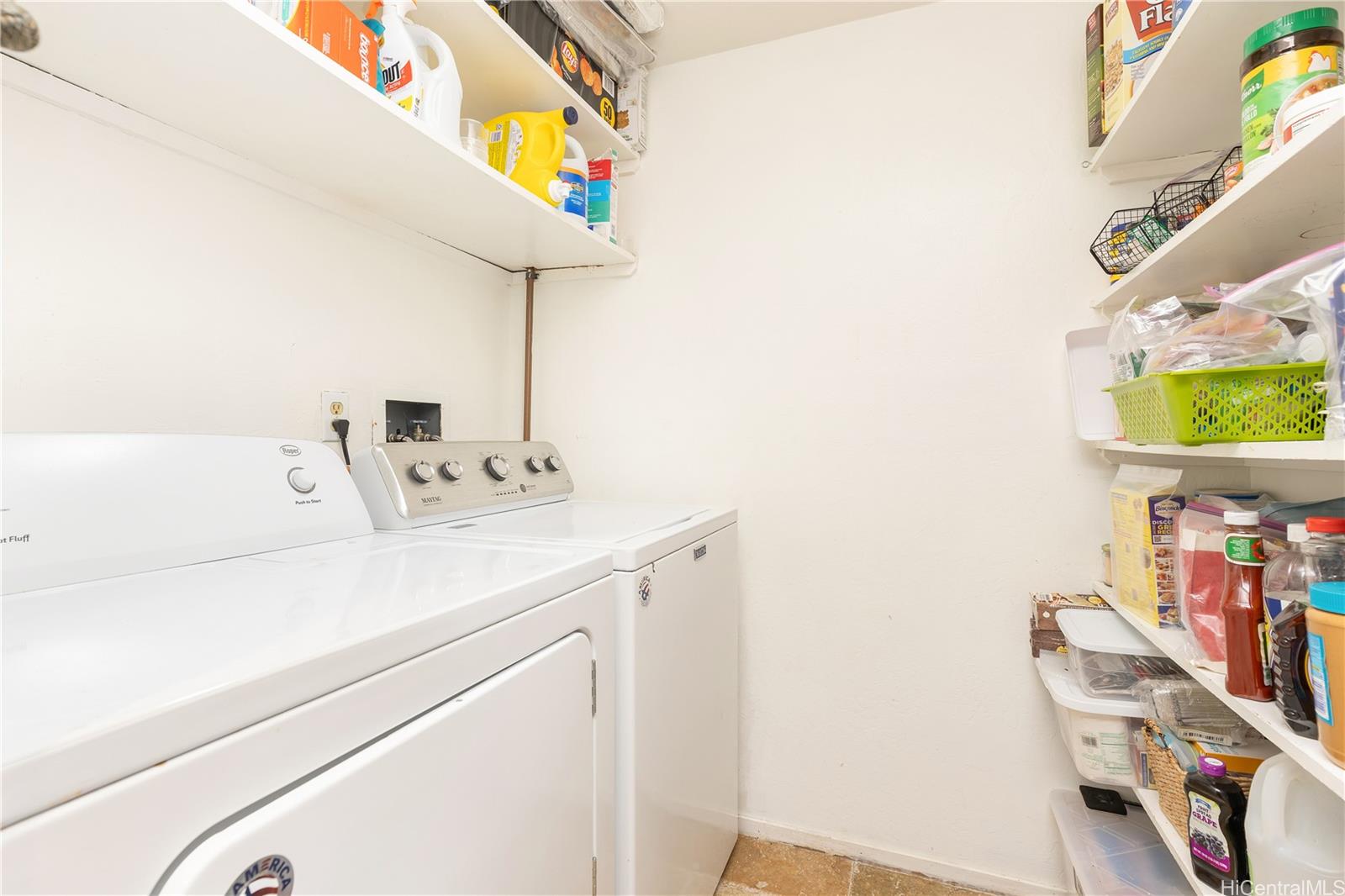 47-316C Hui Iwa St townhouse # 603, Kaneohe, Hawaii - photo 6 of 20