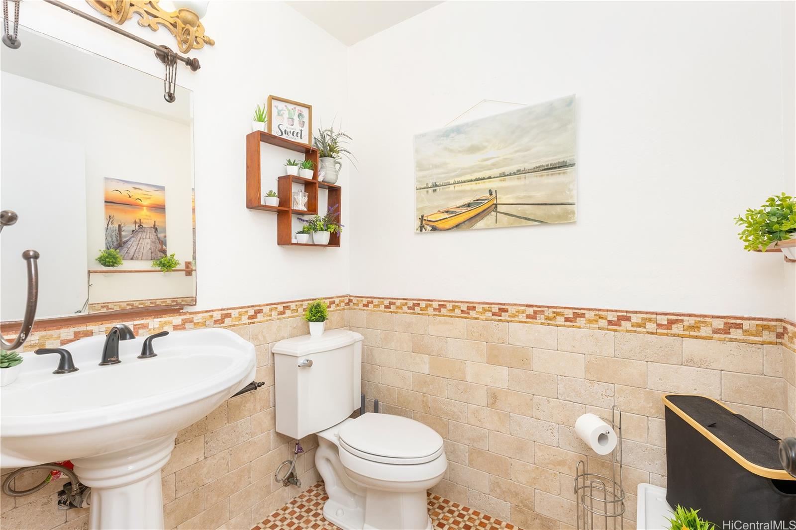 47-316C Hui Iwa St townhouse # 603, Kaneohe, Hawaii - photo 7 of 20