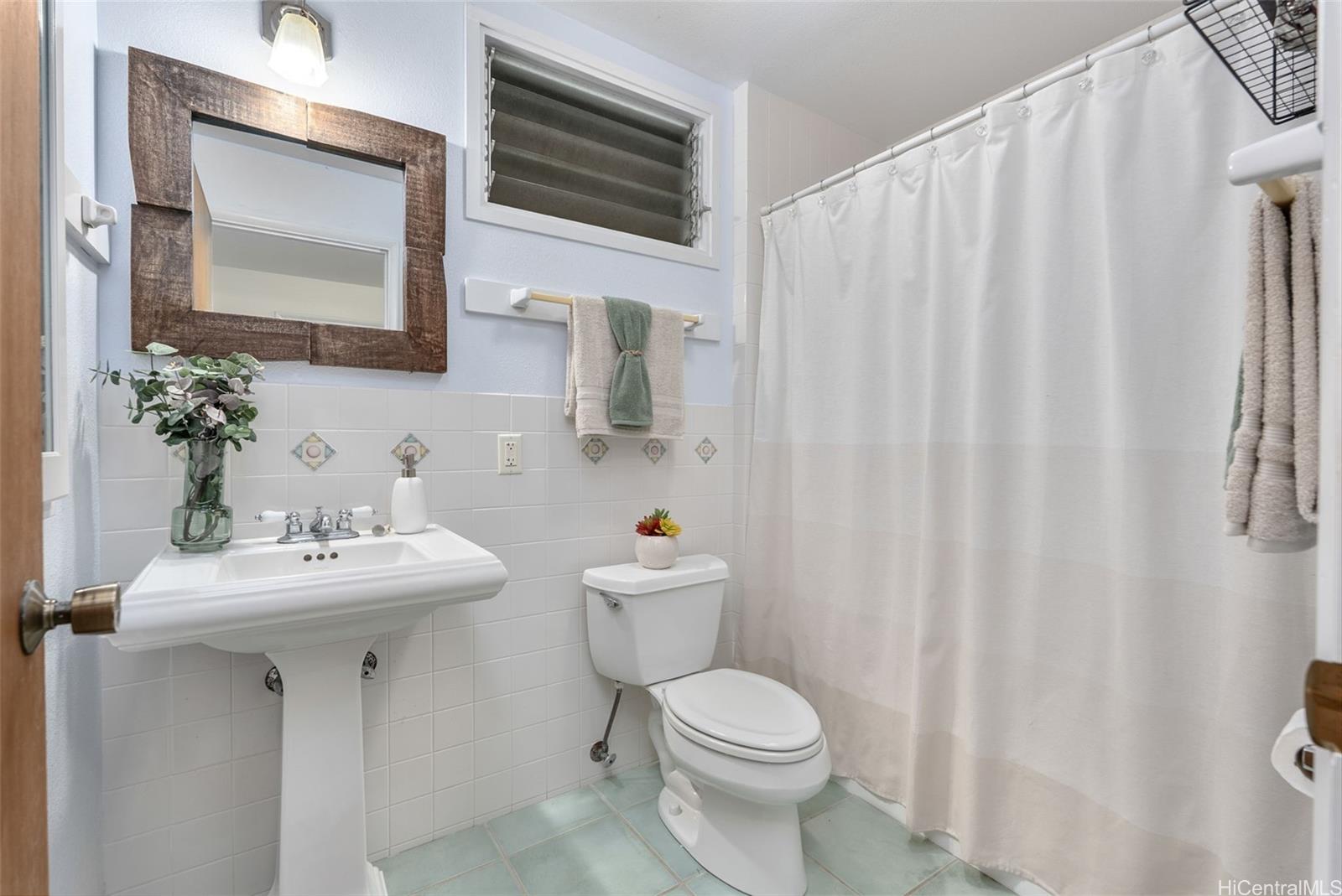 47-323  Mawaena Street Lulani Ocean, Kaneohe home - photo 21 of 25