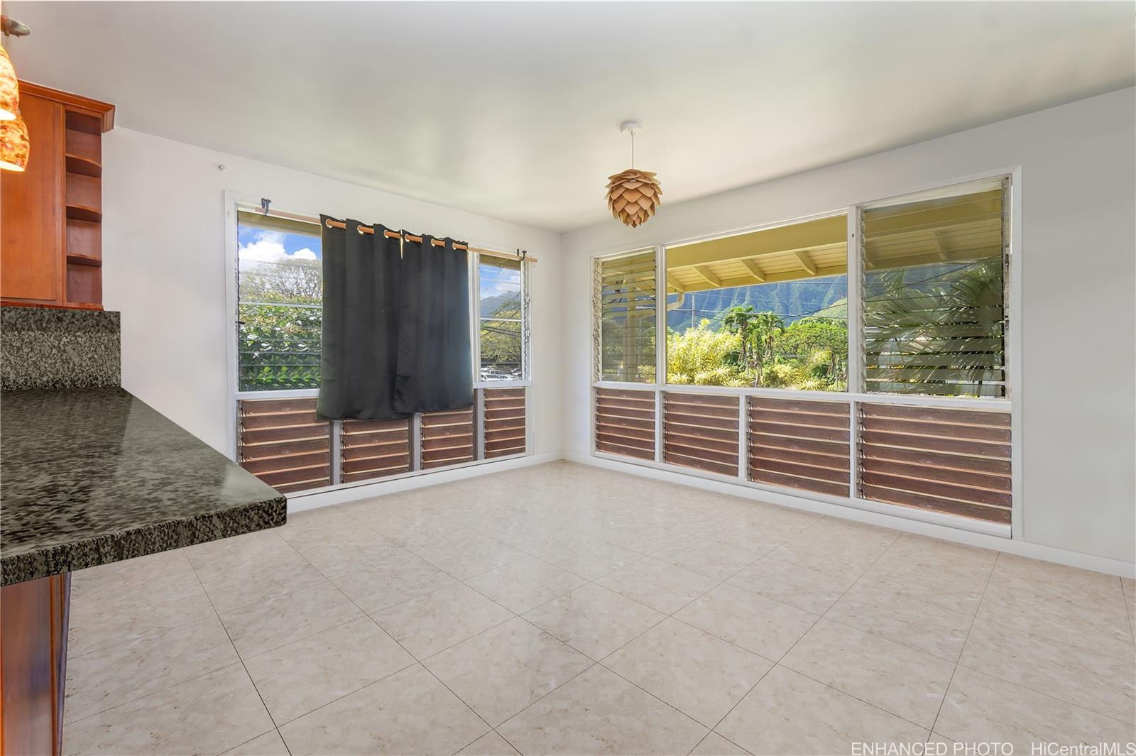 47-325  Ahuimanu Road Ahuimanu Area, Kaneohe home - photo 6 of 21