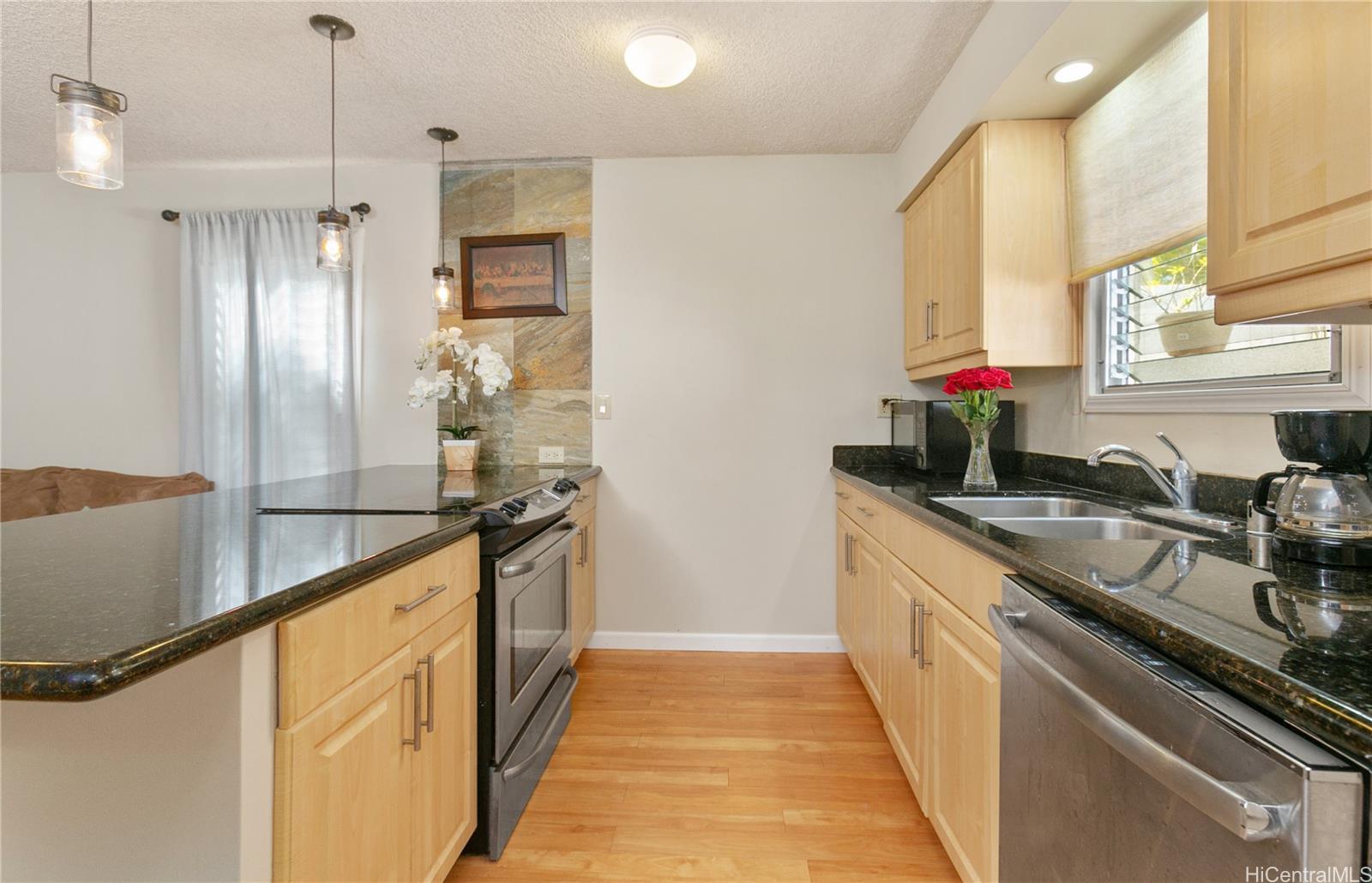 47360A Hui Iwa Street 84, 47360A Hui Iwa Street, Kaneohe Temple