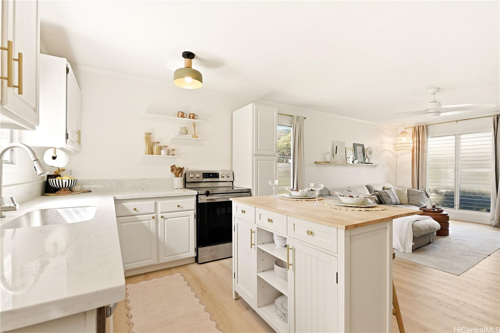 Ahuimanu Gardens townhouse # 75, Kaneohe, Hawaii - photo 2 of 22