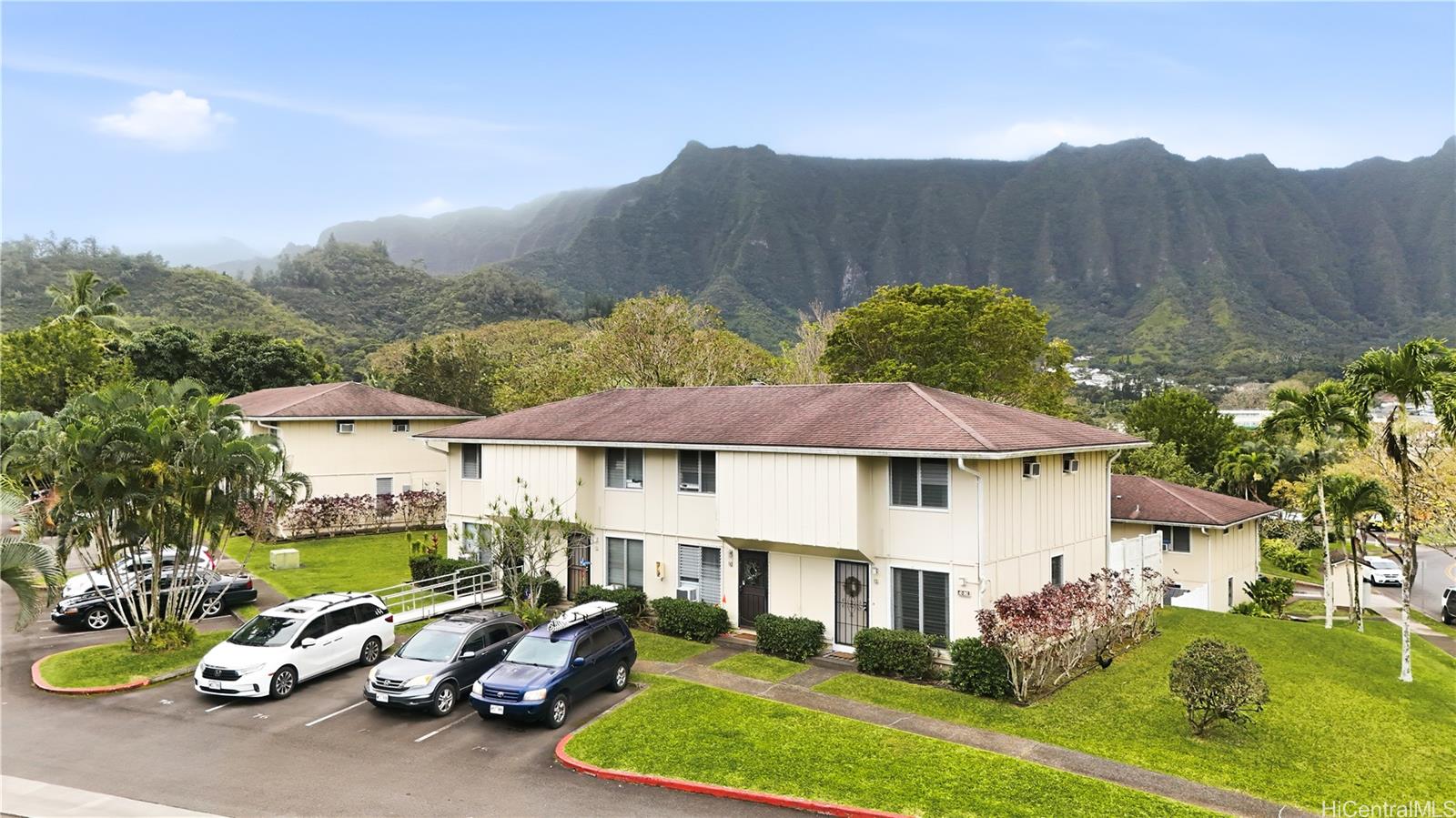 Ahuimanu Gardens townhouse # 75, Kaneohe, Hawaii - photo 18 of 22