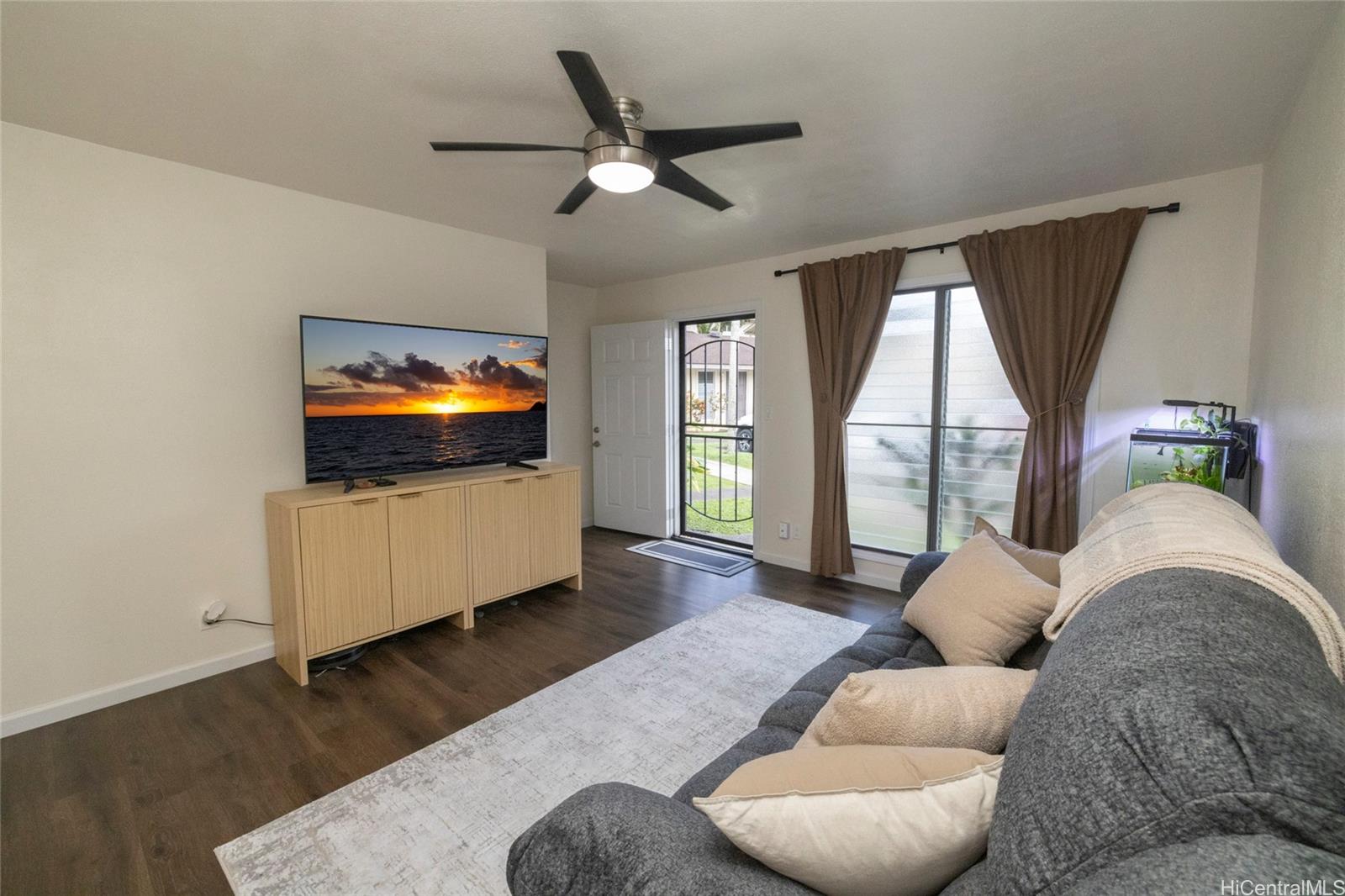 Ahuimanu Gardens 1 condo # 13, Kaneohe, Hawaii - photo 2 of 20