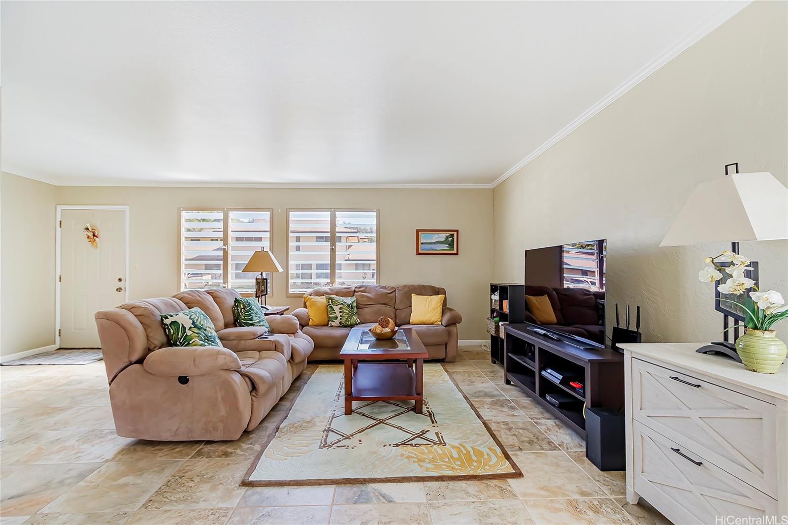 47397 Hui Iwa Street 1, 47397 Hui Iwa Street, Kaneohe Temple