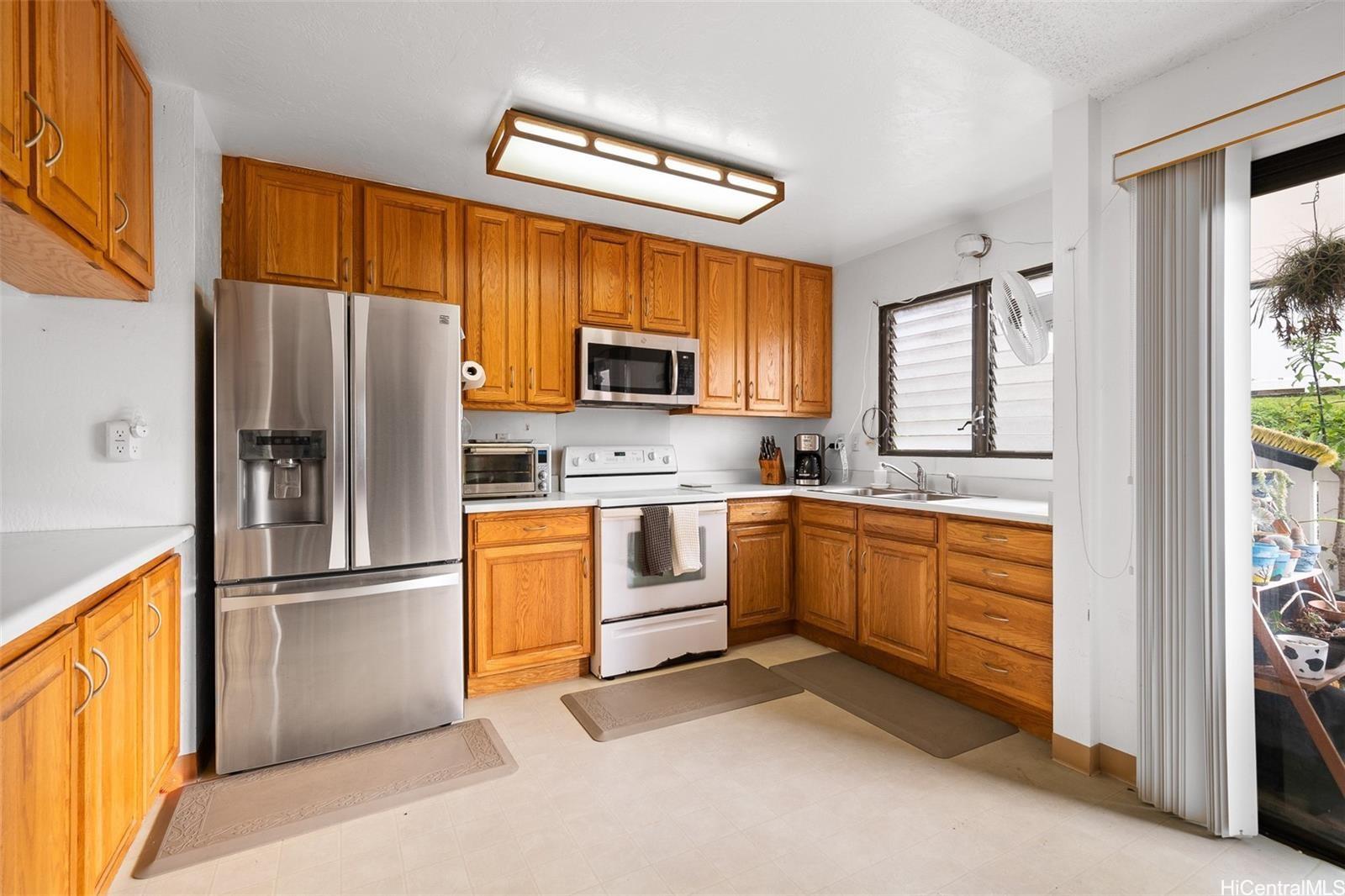 Tropicana Village-Haiku condo # 3, Kaneohe, Hawaii - photo 9 of 16