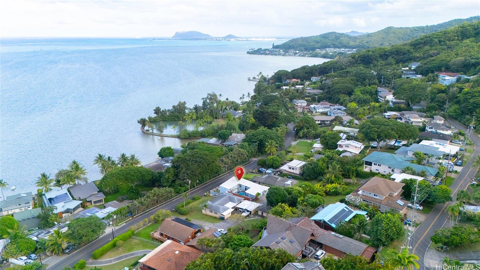 47-402  Kamehameha Hwy Lulani Ocean, Kaneohe home - photo 2 of 25