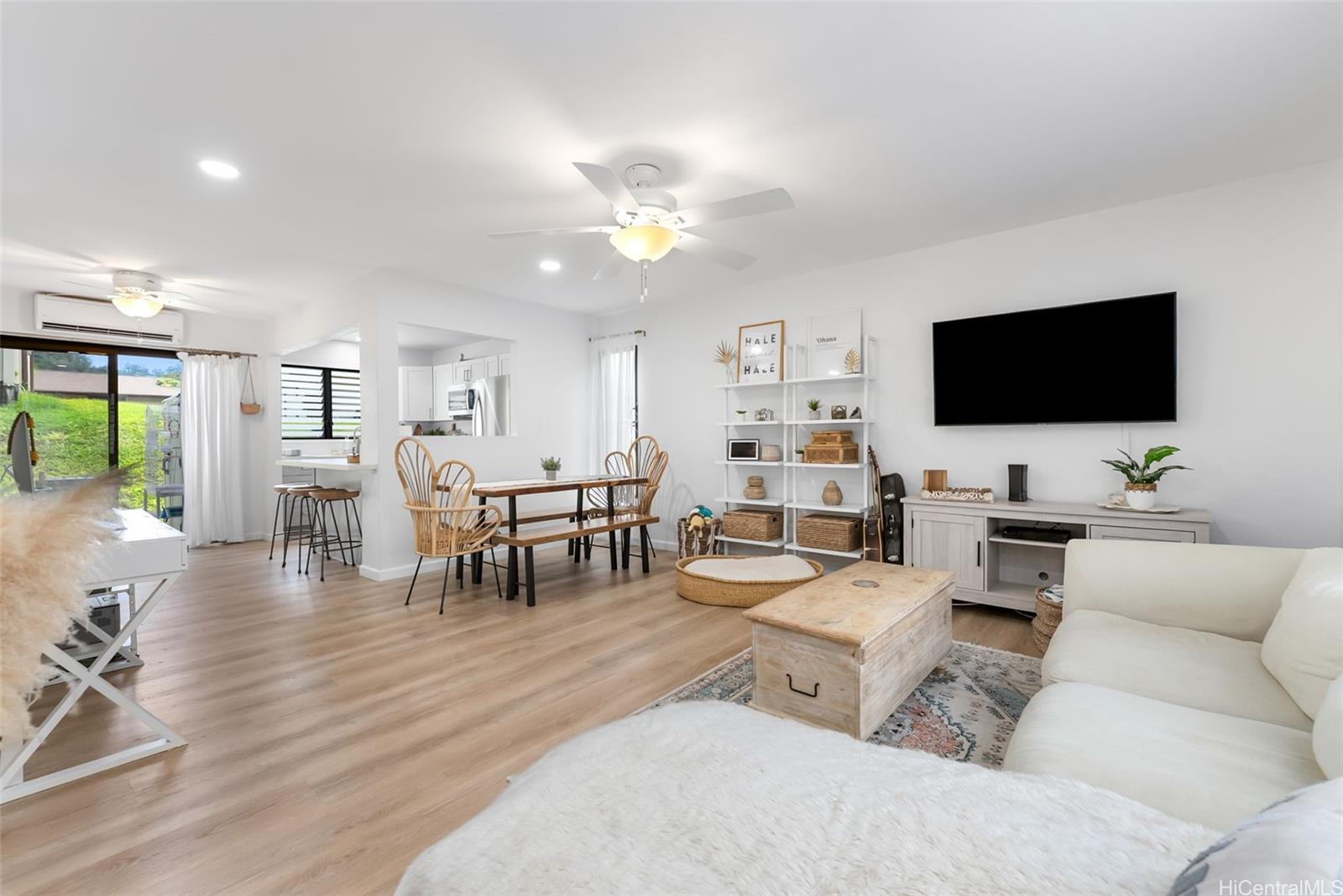 47-403 Hui Iwa Street townhouse # 4, Kaneohe, Hawaii - photo 3 of 25