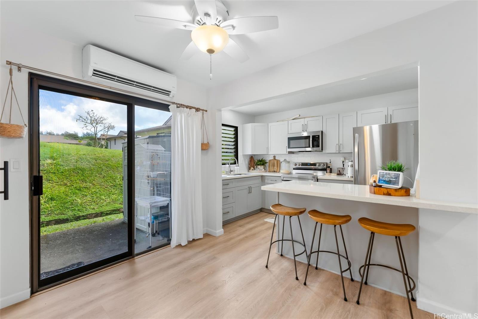 47-403 Hui Iwa Street townhouse # 4, Kaneohe, Hawaii - photo 6 of 25