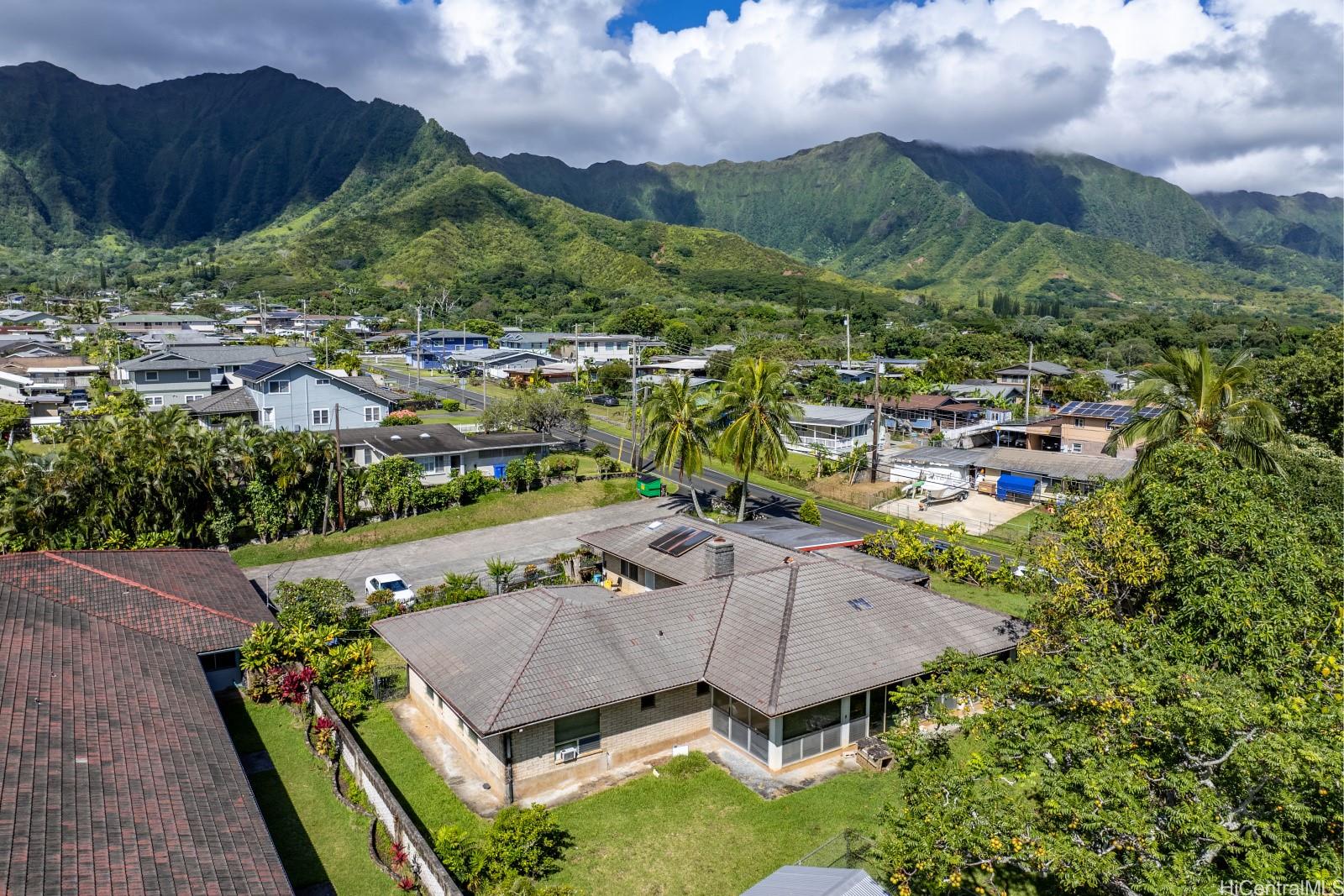 47-410  Ahuimanu Road Ahuimanu Area, Kaneohe home - photo 19 of 25