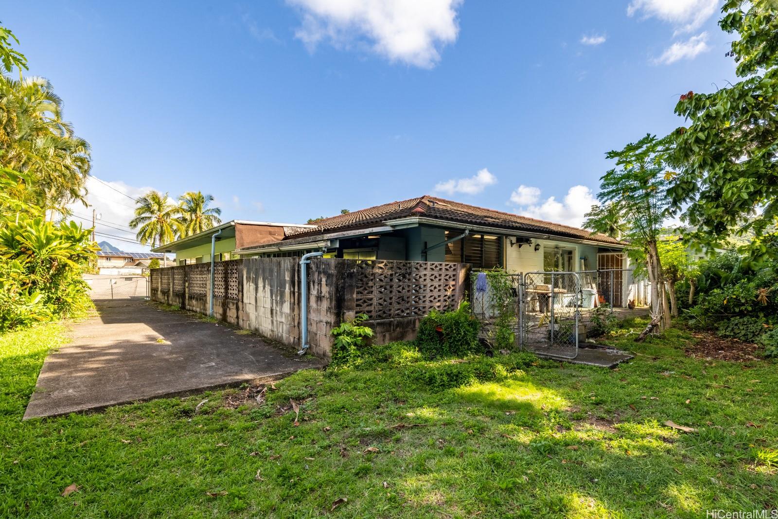 47-410  Ahuimanu Road Ahuimanu Area, Kaneohe home - photo 8 of 25