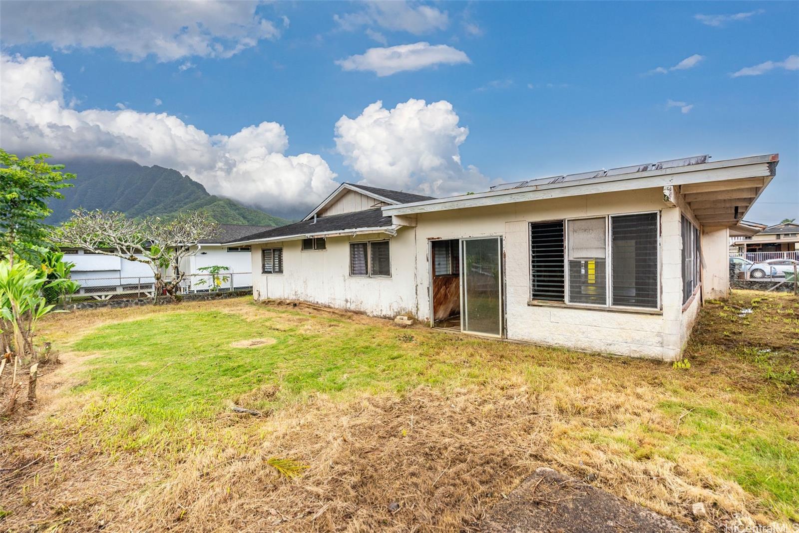 47-446  Aialii Place Ahuimanu Area, Kaneohe home - photo 7 of 14