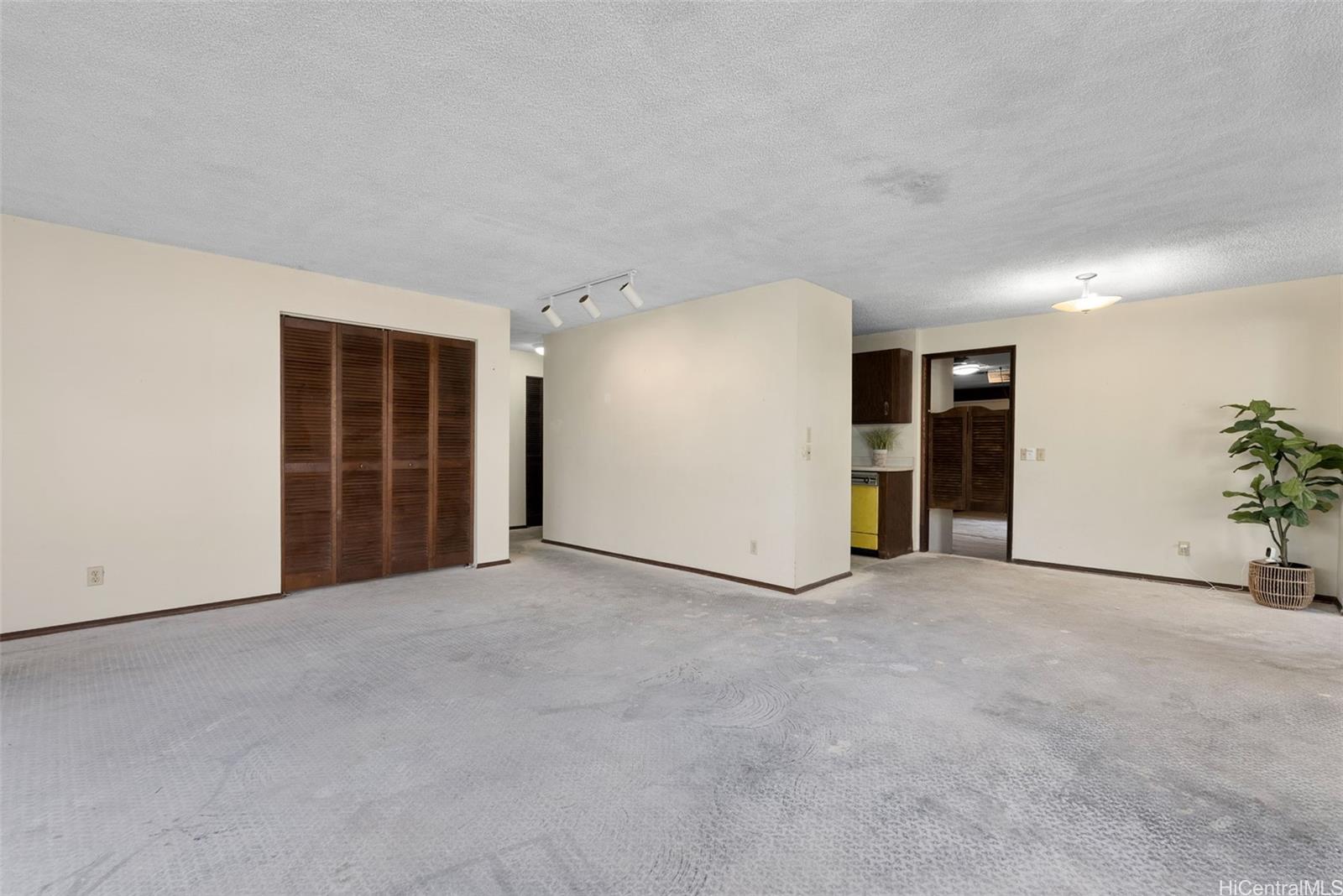 47-449  Aiai Place Ahuimanu Area, Kaneohe home - photo 8 of 25