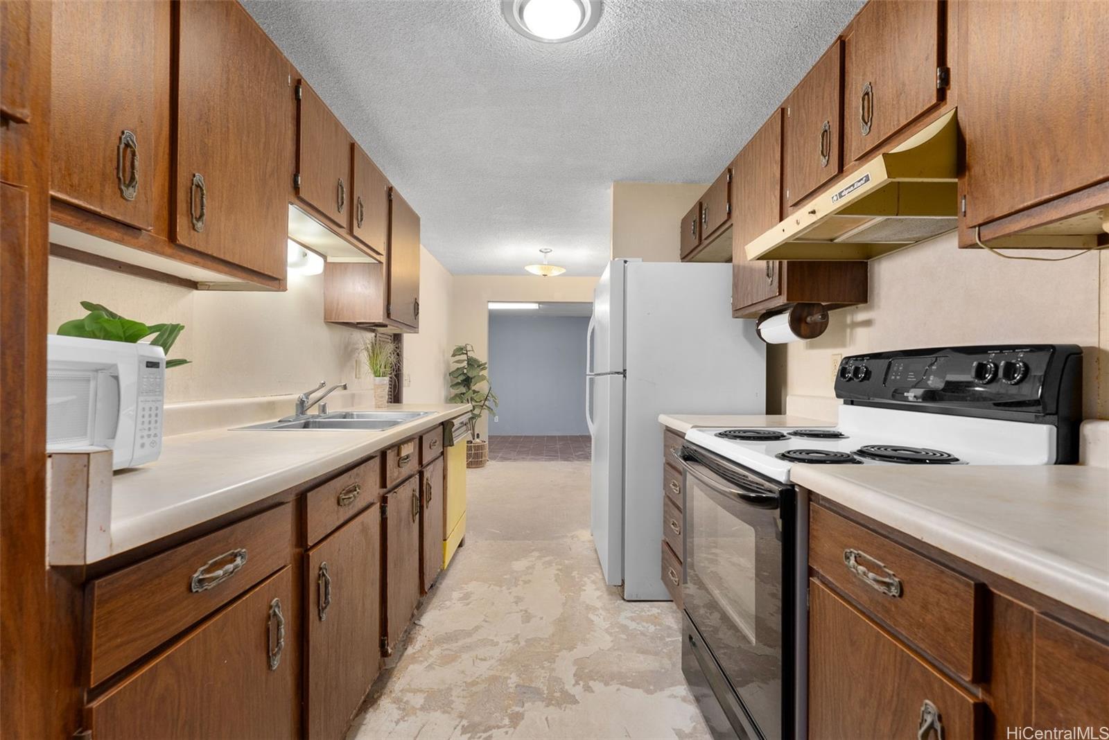 47-449  Aiai Place Ahuimanu Area, Kaneohe home - photo 10 of 25