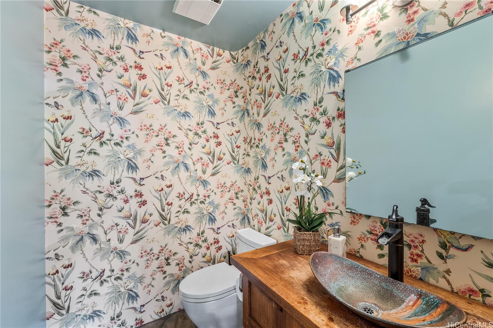 4745 Aukai Ave Honolulu - Multi-family - photo 11 of 25