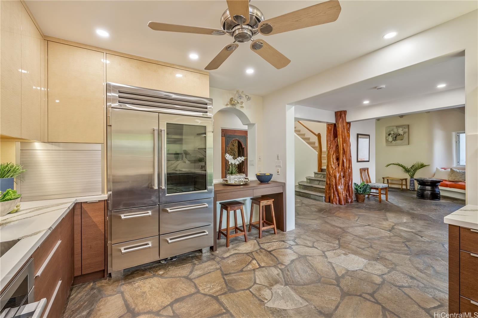 4745 Aukai Ave Honolulu - Multi-family - photo 9 of 25