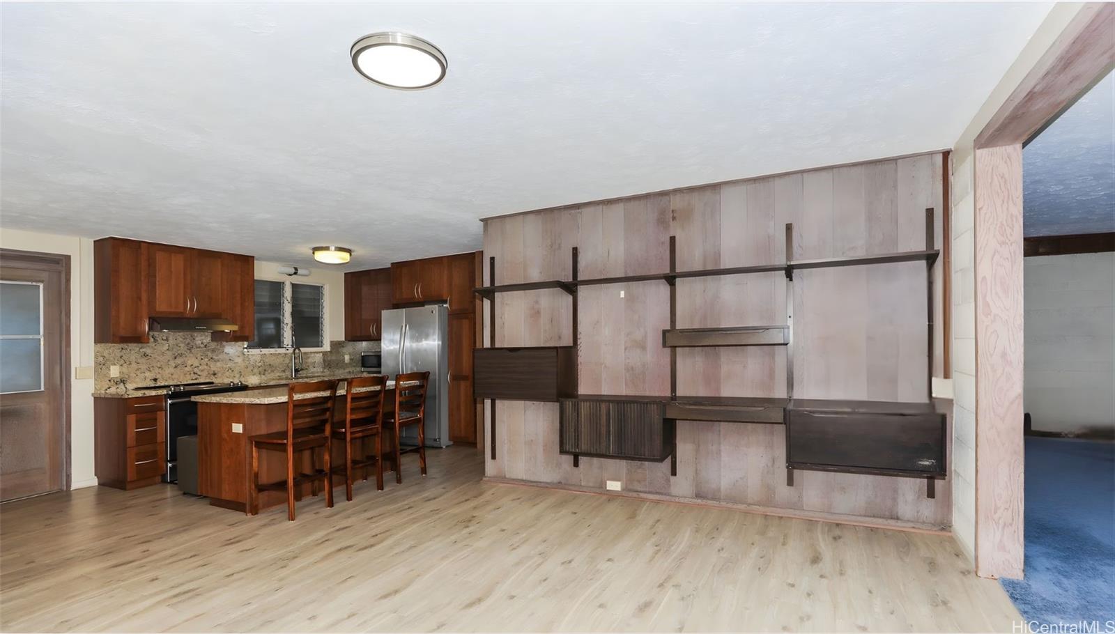 47-481  Ahulimanu Pl Ahuimanu Area, Kaneohe home - photo 2 of 23