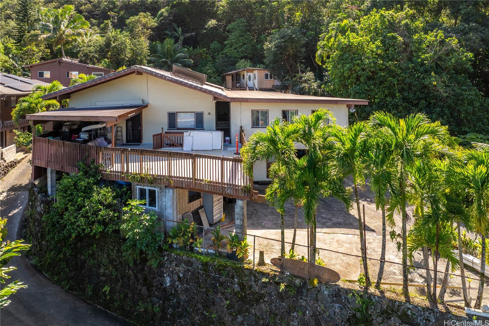 47-481  Pakai Place Ahuimanu Area, Kaneohe home - photo 4 of 25