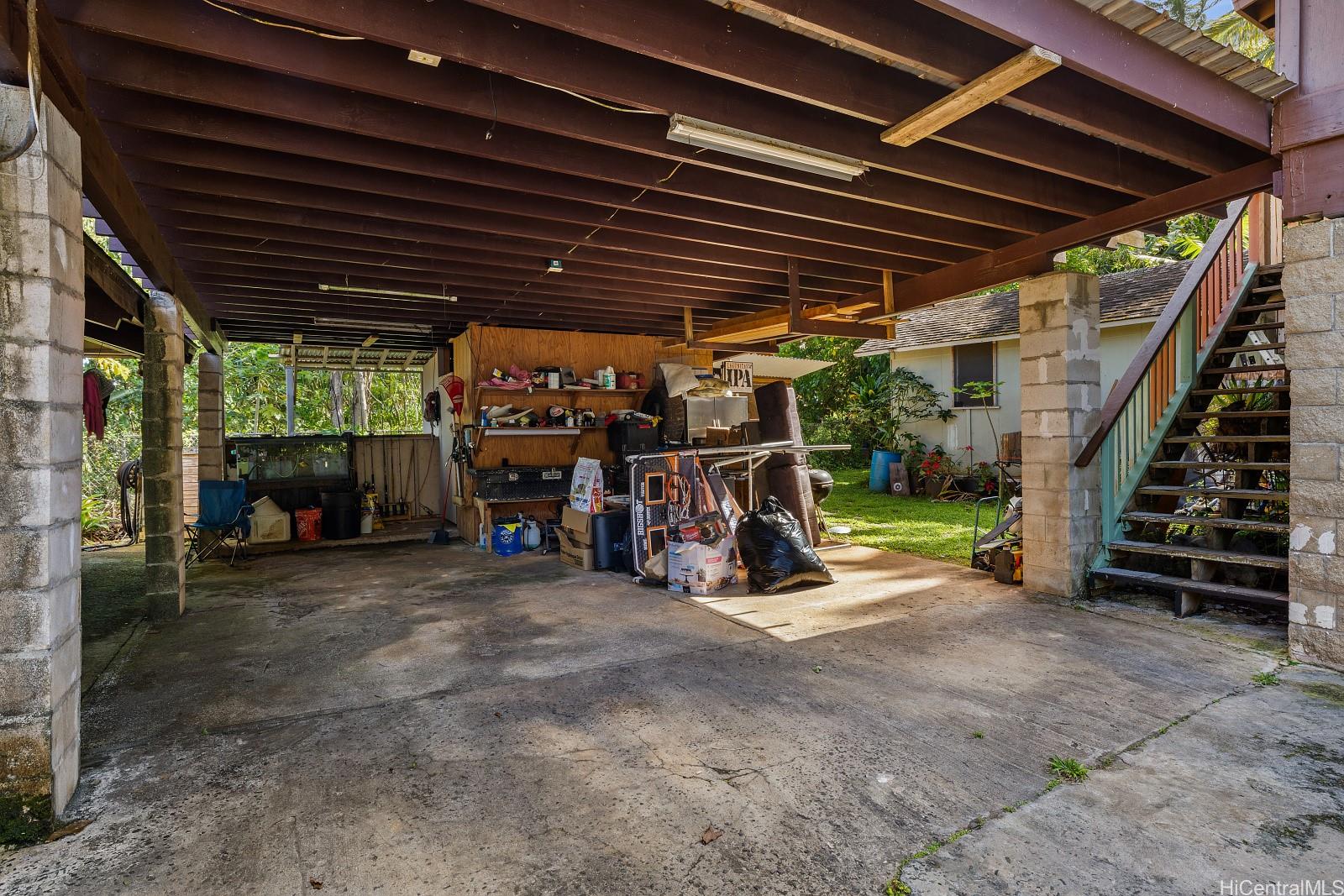 47-483  Pakai Place Ahuimanu Area, Kaneohe home - photo 8 of 24