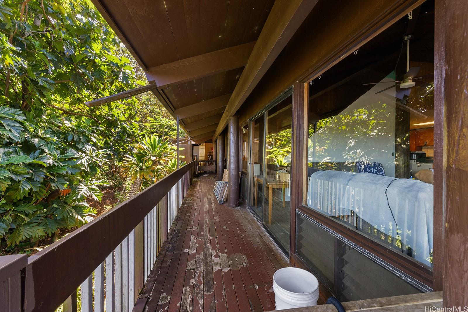 47-483  Pakai Place Ahuimanu Area, Kaneohe home - photo 9 of 24