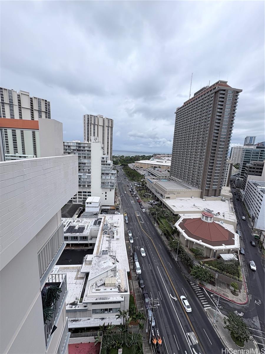 Atkinson Plaza condo # 1010, Honolulu, Hawaii - photo 8 of 9