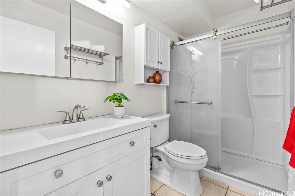 Atkinson Plaza condo # 1101, Honolulu, Hawaii - photo 11 of 25